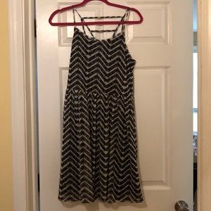 Xhilaration dress black and white